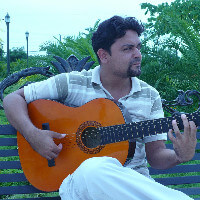 Edgardo Peña Content Writer